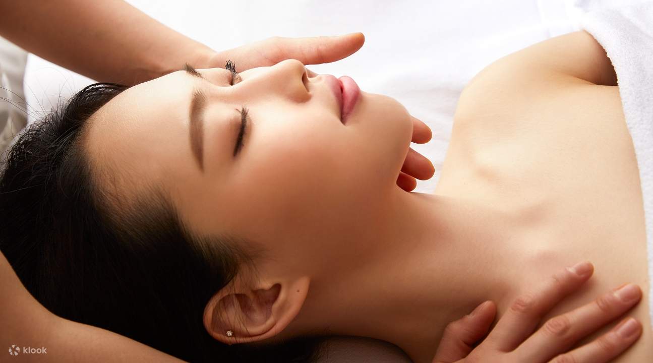 Reclaim Your Natural Balance and Harmony with a Healing Siwonhe Massage